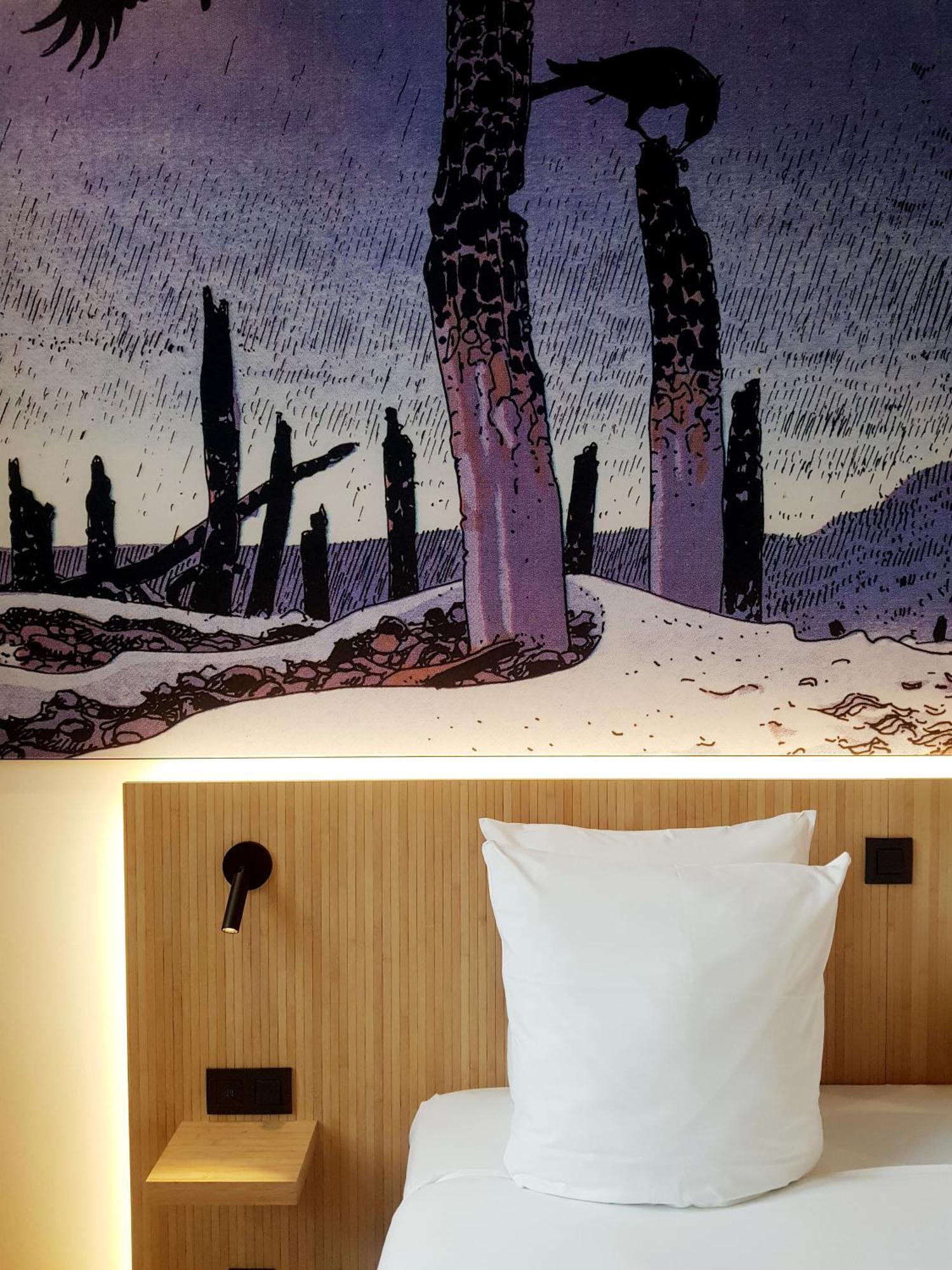 Comic Art Hotel Гент Екстер'єр фото