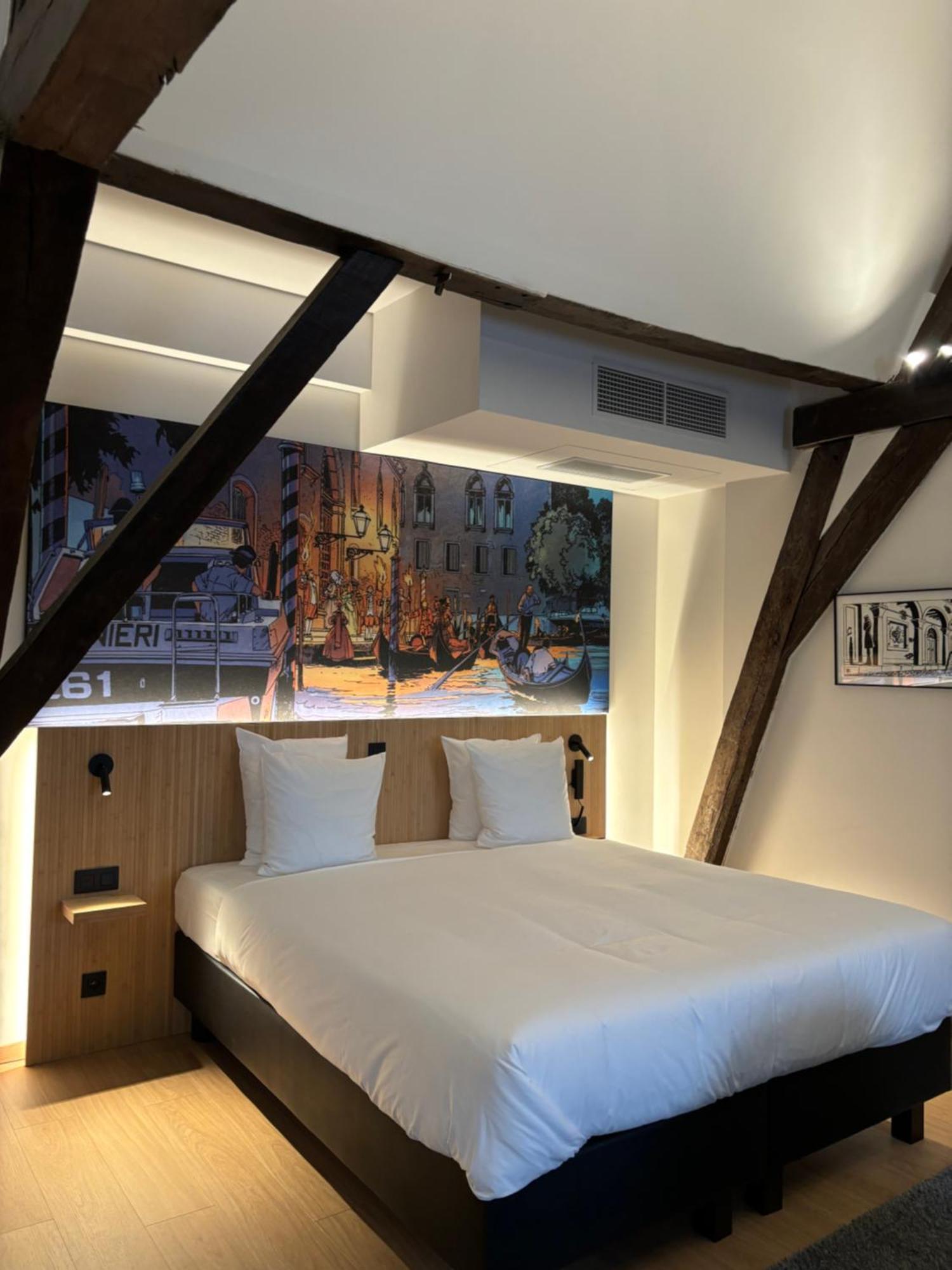 Comic Art Hotel Гент Екстер'єр фото